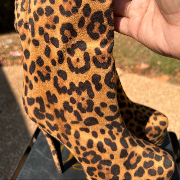Leopard Print Platform Boots - Picture 5 of 11